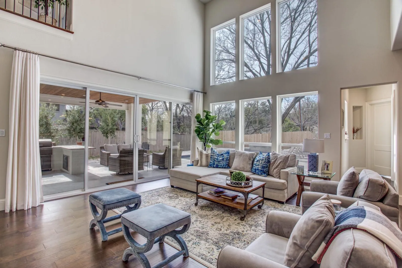 Country Manor living room