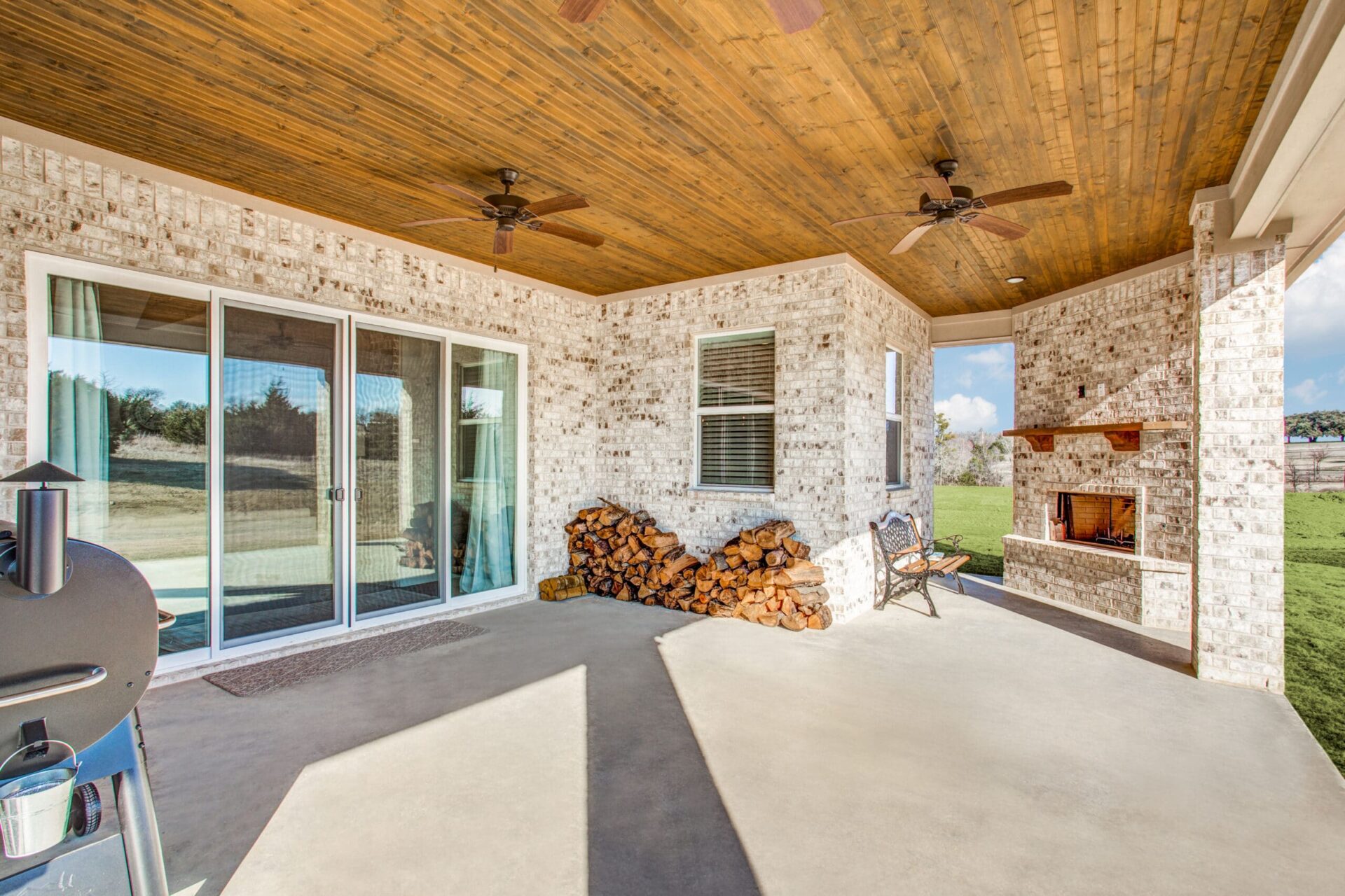 Hillside Modern - East Texas · 2015